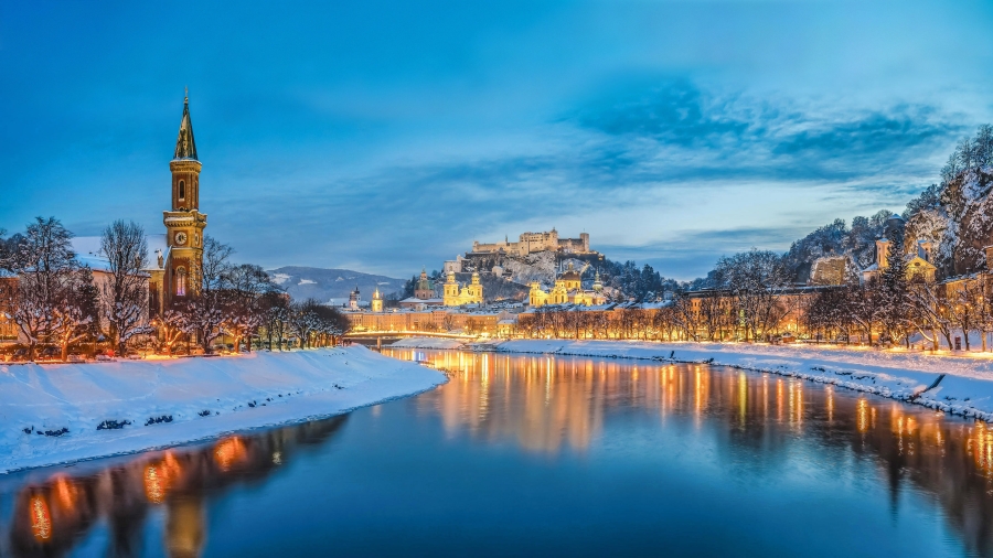 Salzburg with Salzach river、 Austria （奥地利共和国萨尔茨堡州首府）