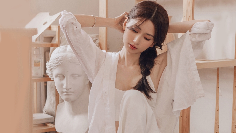 小清新清纯美女王秋紫、麻花辫文艺美女画室私拍写真高清4k电脑壁纸