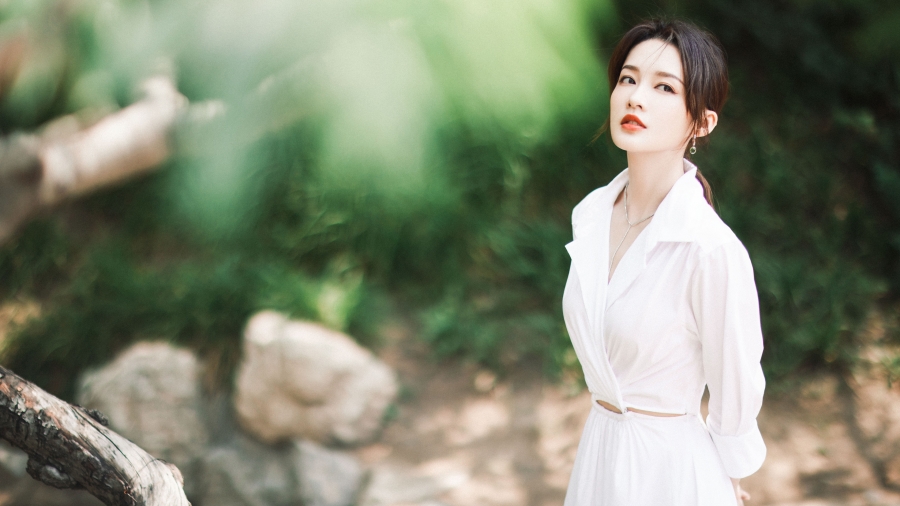 清纯美女李沁白色裙子小清新唯美摄影4k美女壁纸